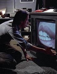 CLOSE-UP | VIDEODROME