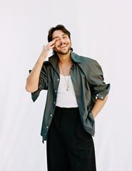 YERAI CORTÉS | GUITARRA CORAL