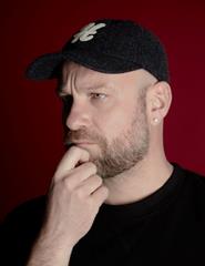 MANIFESTUM - Van Der Ding Manifesta-se!