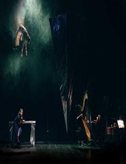 "DOIS DIAS PARA ALÉM DO TEMPO"