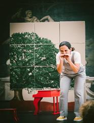 AS ÁRVORES NÃO TÊM PERNAS PARA ANDAR