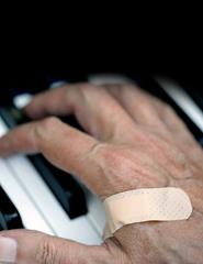 NEXT STOP IS YESTERDAY / António Olaio + Manuel Guimarães