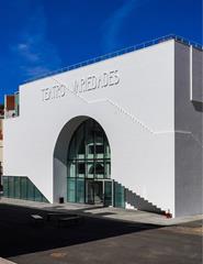 VARIEDADES - (...como uma ópera bufa erótica e satírica.)