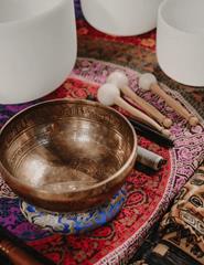 Imagem da fonte — Meditação Sonora | Meditative Sound Bath
