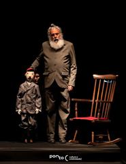 O avô tem uma borracha na cabeça :: Varazim Teatro