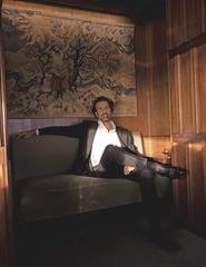 Passemos aos Salões - Miguel Araújo | Primeira Linha