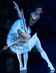 Source image — Lago dos Cisnes | Ballet Clásico Internacional-Tatiana Solovieva Prod