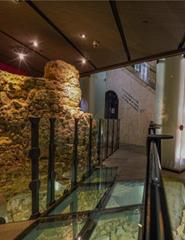 CASA DOS BICOS - UMA CASA COM 500 ANOS - VISITA ORIENTADA