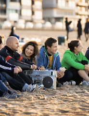 KINO -  WIR SIND JUNG, WIR SIND STARK SOMOS JOVENS. SOMOS FORTES